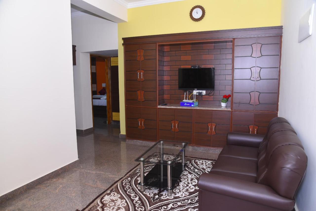 Four Seasons Home Stay Tirupati Exterior foto