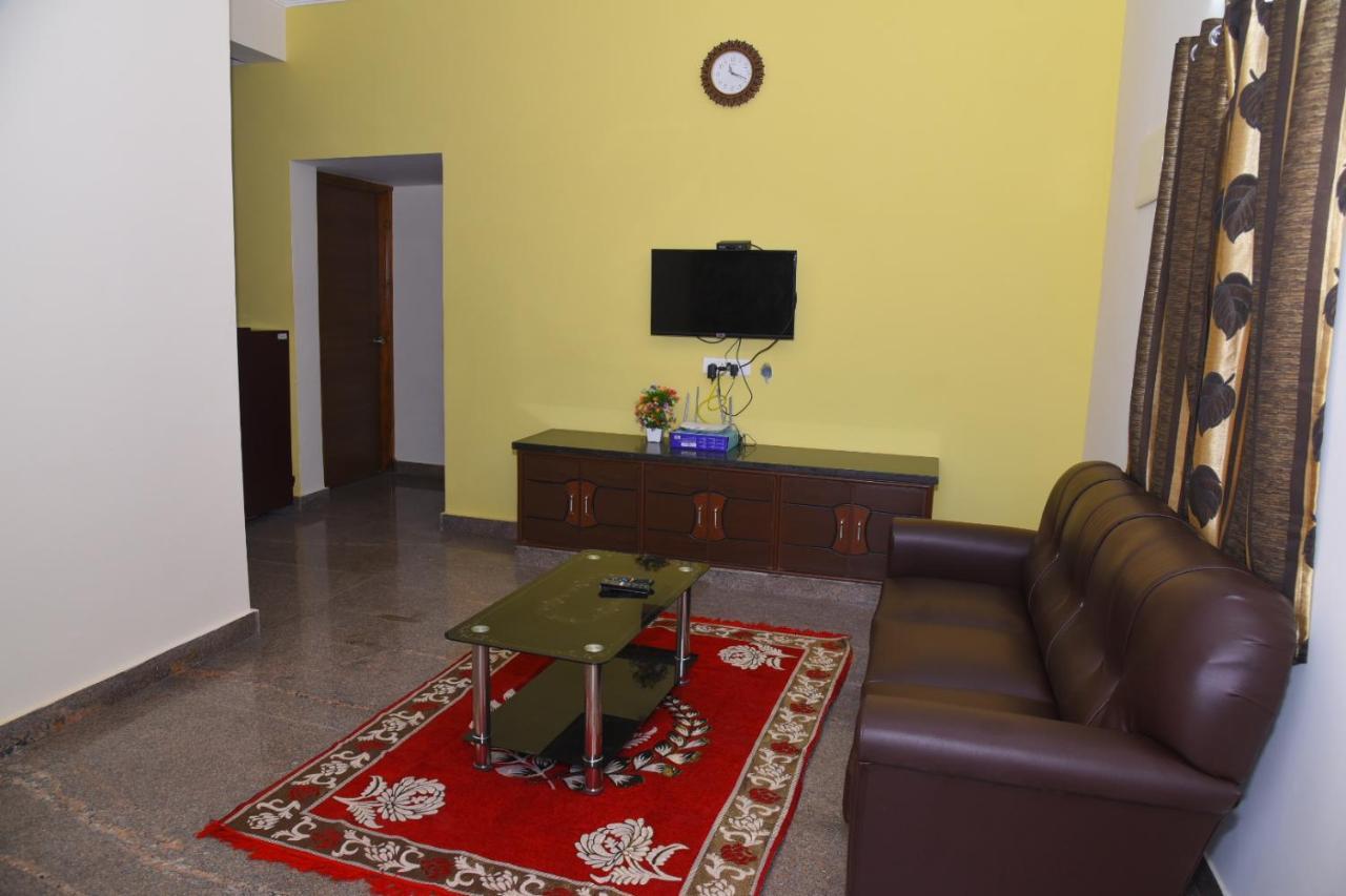 Four Seasons Home Stay Tirupati Exterior foto