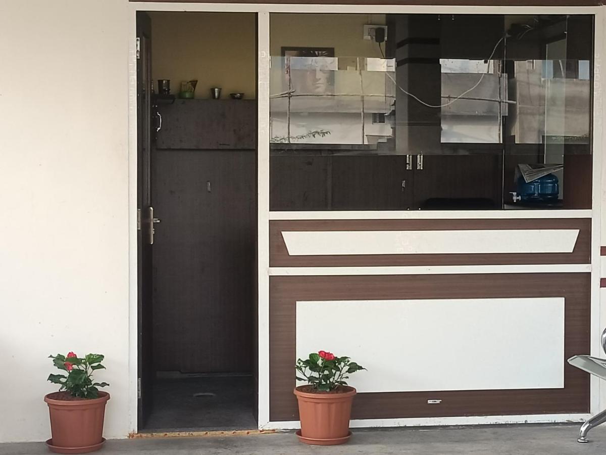 Four Seasons Home Stay Tirupati Exterior foto