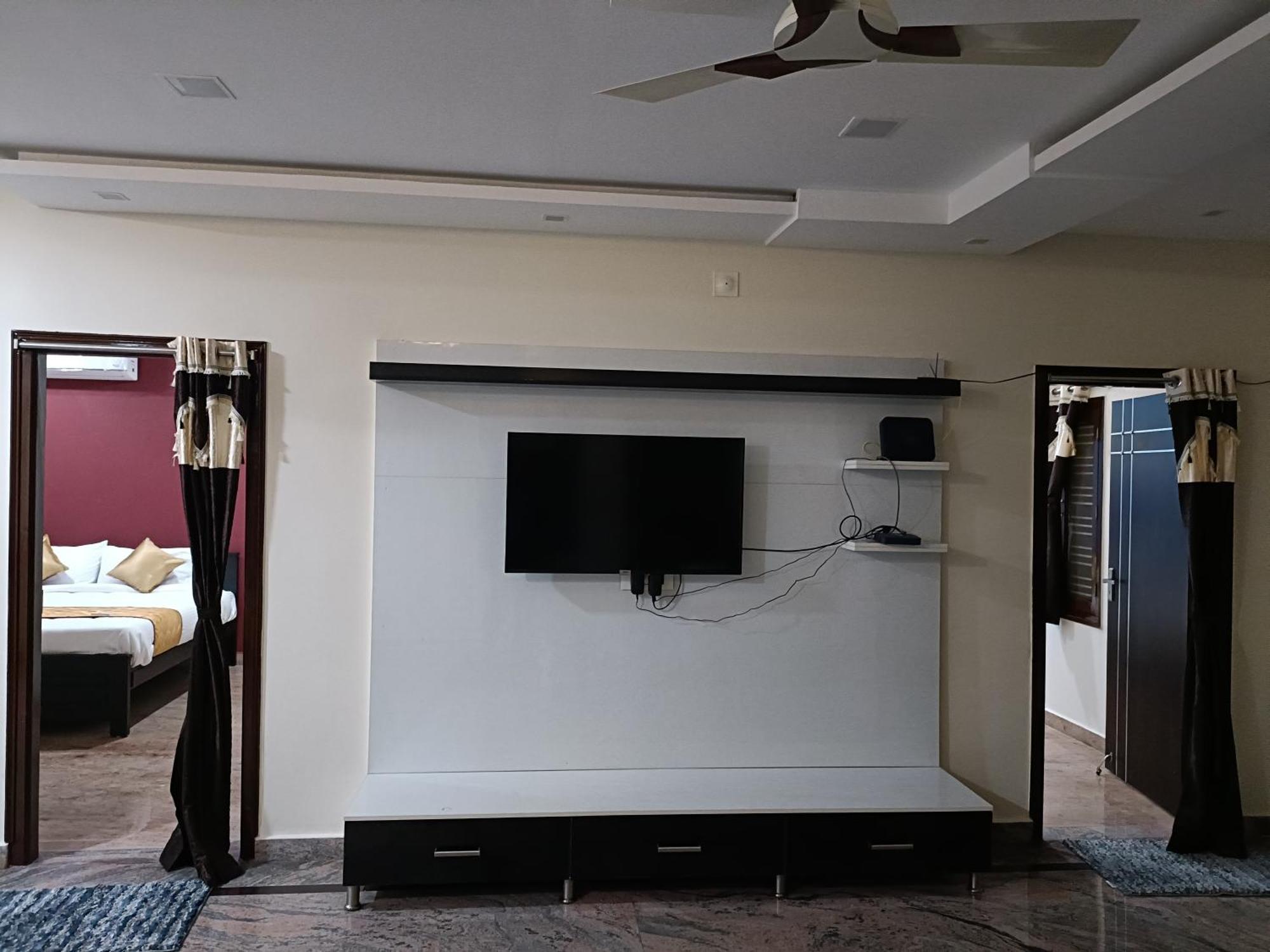 Four Seasons Home Stay Tirupati Exterior foto